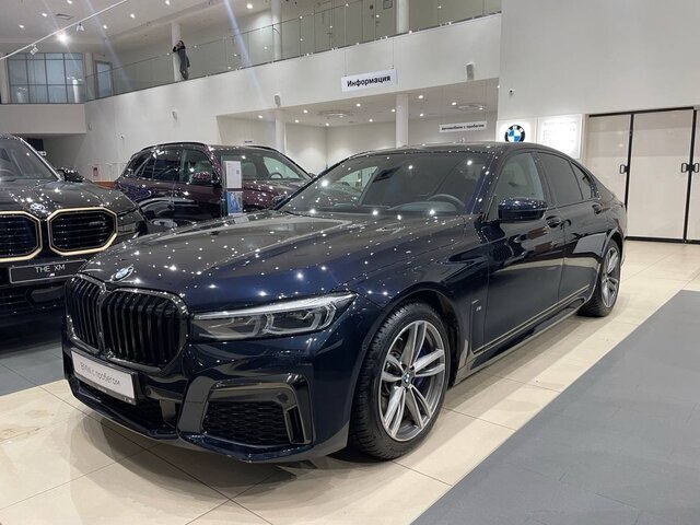 BMW 7 серии 2020