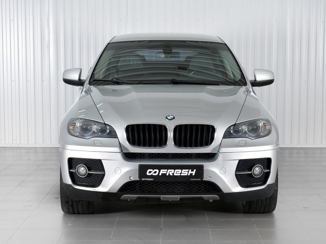 BMW X6 2011