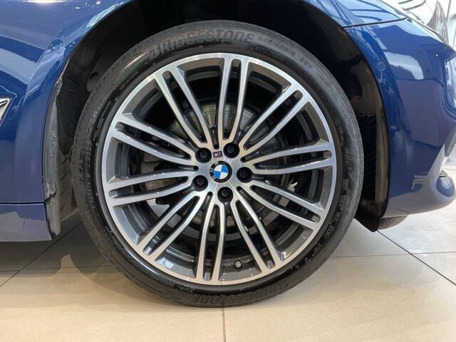 BMW 5 серии 2019