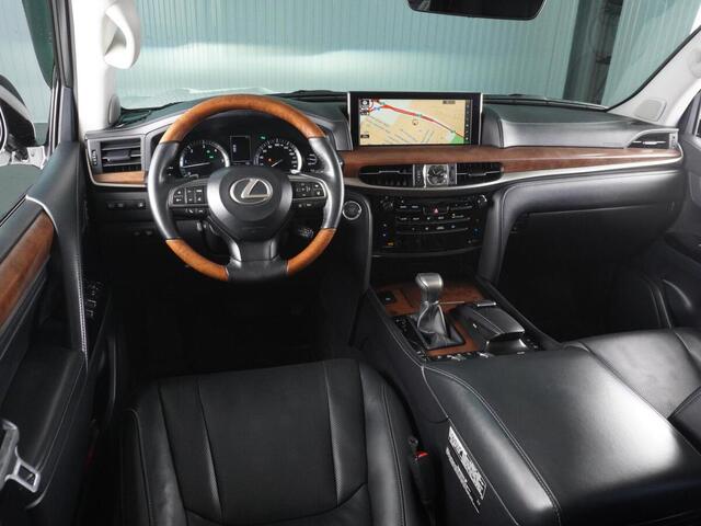 Lexus LX 2015