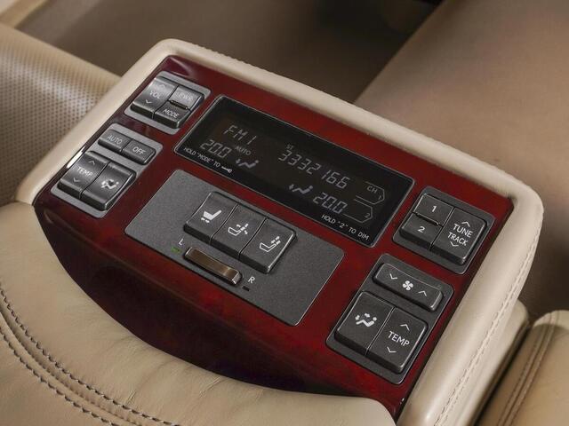 Lexus LS 2010