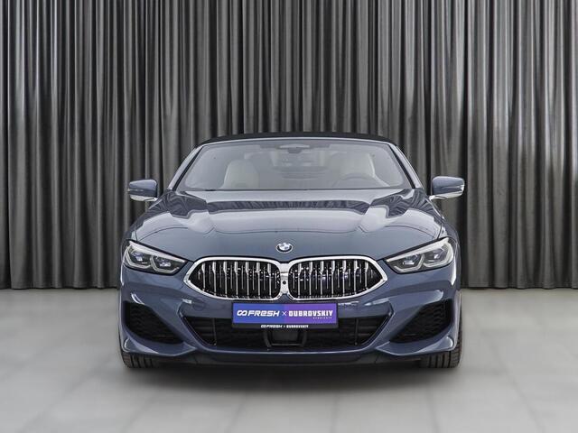 BMW 8 серии 2022
