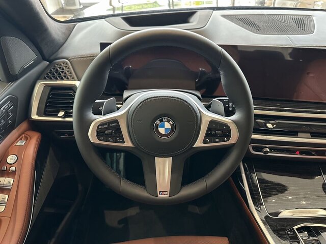 BMW X7 2023