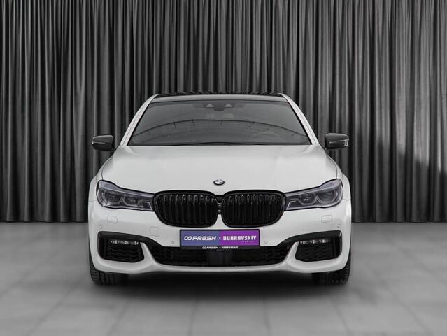 BMW 7 серии 2016