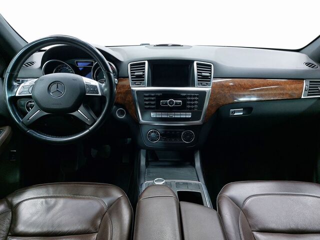 Mercedes-Benz M-Класс 2012