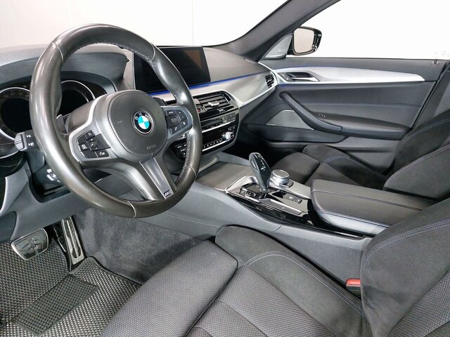 BMW 5 серии 2018