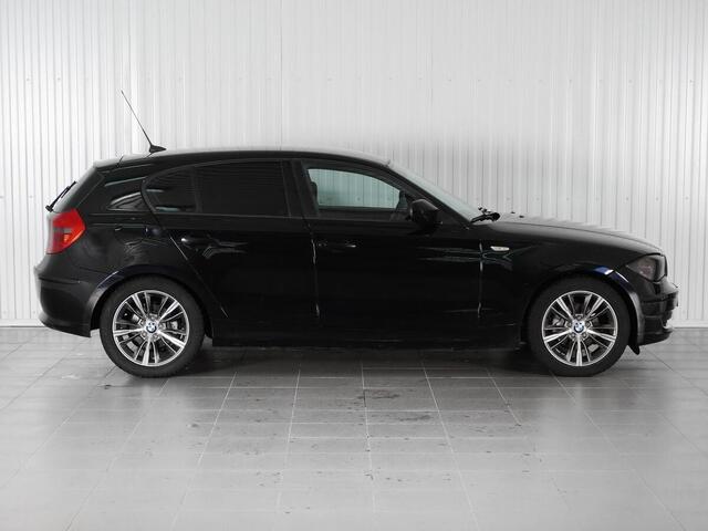 BMW 1 серии 2011