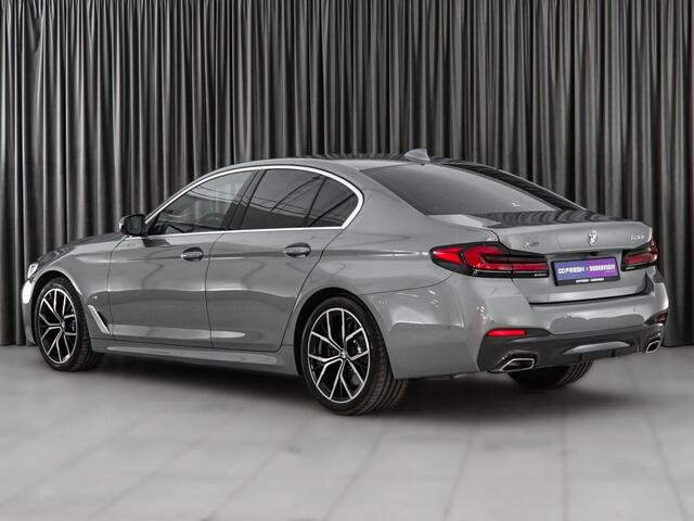 BMW 7 серии 2021