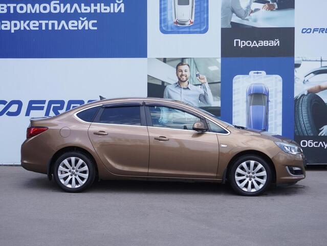 Opel Astra 2015