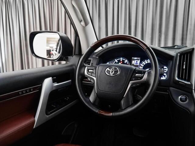 Toyota Land Cruiser 2017