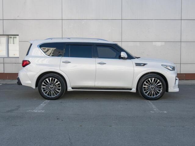 Infiniti QX80 2021