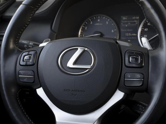 Lexus NX 2019