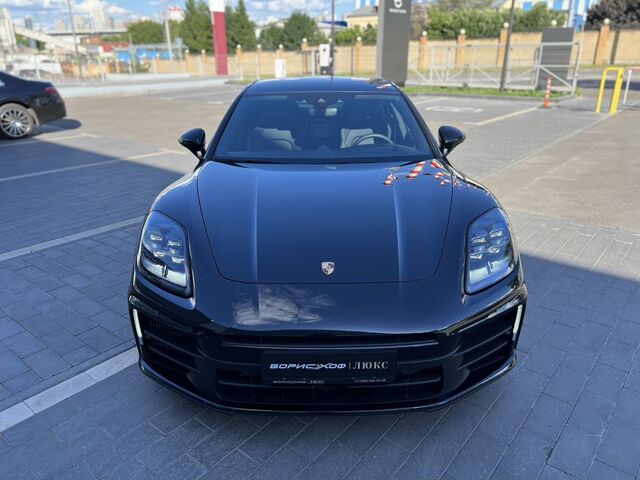 Porsche Panamera 2024