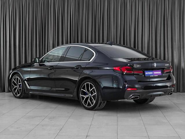 BMW 5 серии 2023