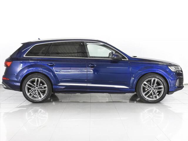 Audi Q7 2021