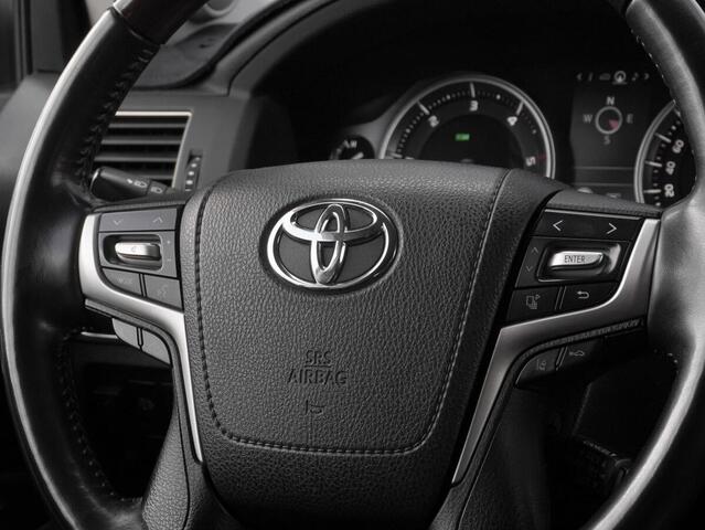 Toyota Land Cruiser 2016