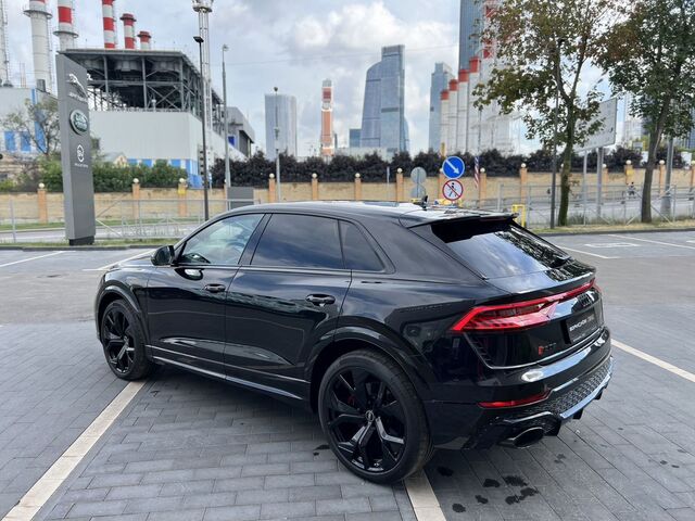 Audi RS Q8 2023