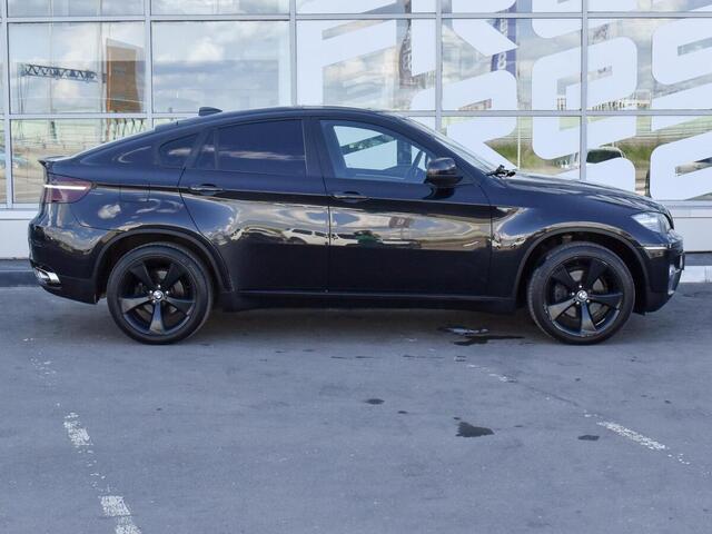 BMW X6 2011