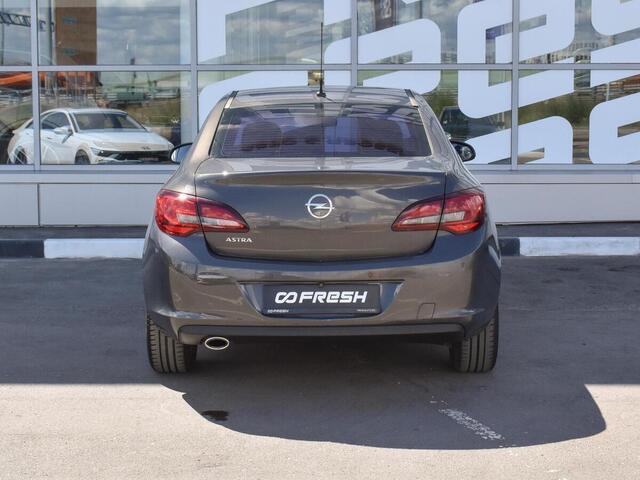 Nissan Almera 2016