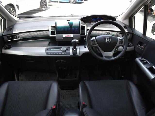 Honda Freed 2012