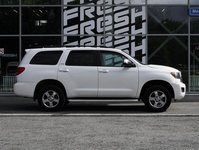 Toyota Sequoia 2009