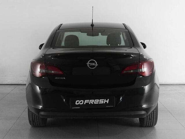 Opel Astra 2012