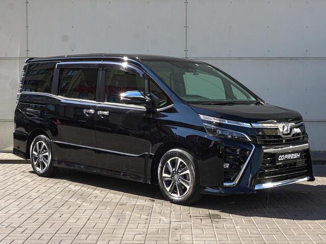 Toyota Voxy 2017