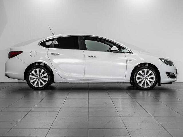 Opel Astra 2013