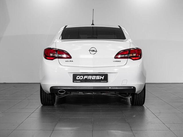 Opel Astra 2013