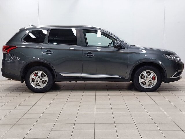 Mitsubishi Outlander 2018