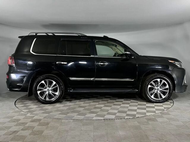 Lexus LX 2013