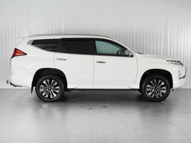 Mitsubishi Montero Sport 2022