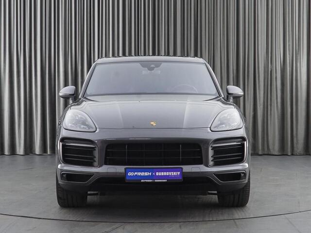 Porsche Cayenne 2021