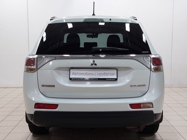 Mitsubishi Outlander 2013