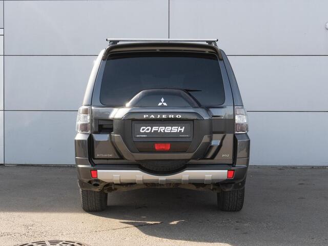 Mitsubishi Pajero 2018