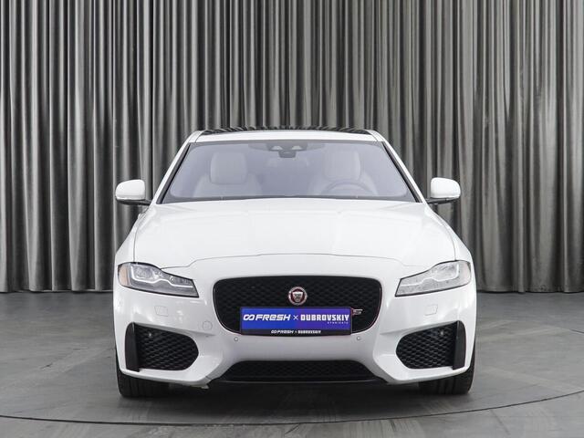 Jaguar XF 2015