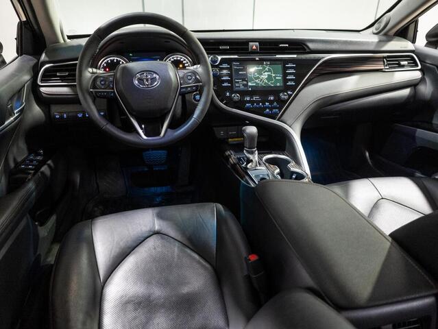 Toyota Camry 2019