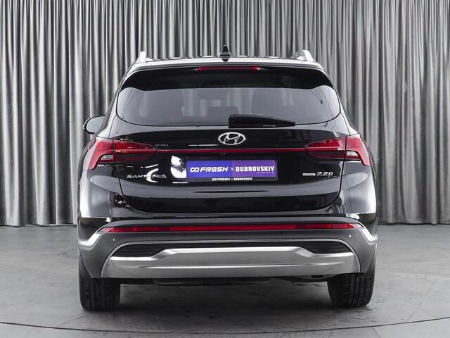 Geely Tugella 2022