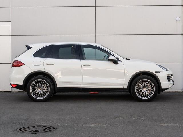 Porsche Cayenne 2011