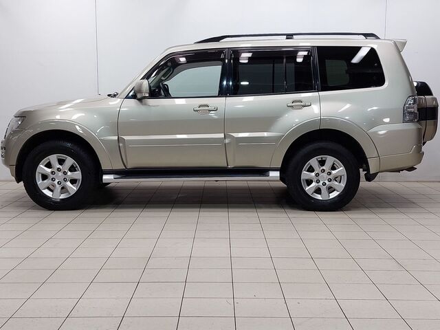 Mitsubishi Pajero 2018