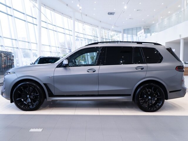 BMW X7 2024