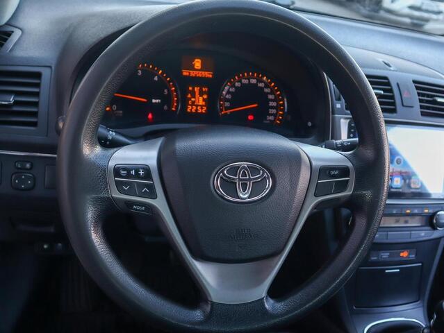 Toyota Avensis 2010