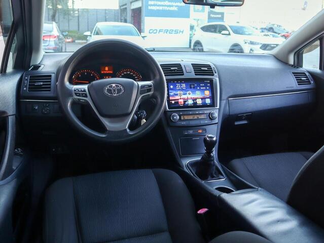 Toyota Avensis 2010