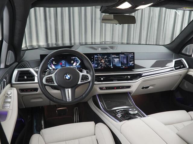 BMW X7 2023