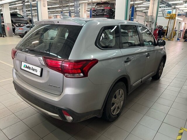 Mitsubishi Outlander 2017