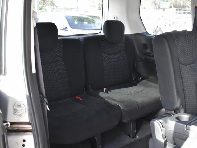 Nissan Serena 2010