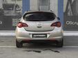 Opel Astra 2011