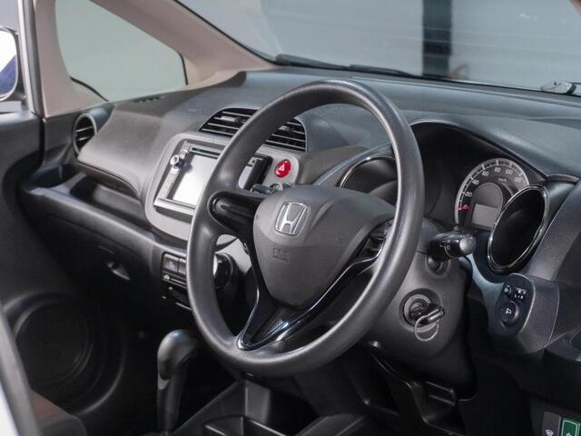 Honda Fit Shuttle 2011