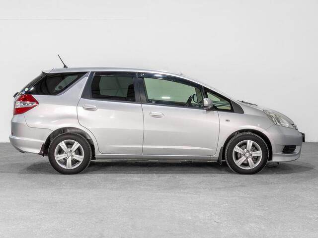 Honda Fit Shuttle 2011