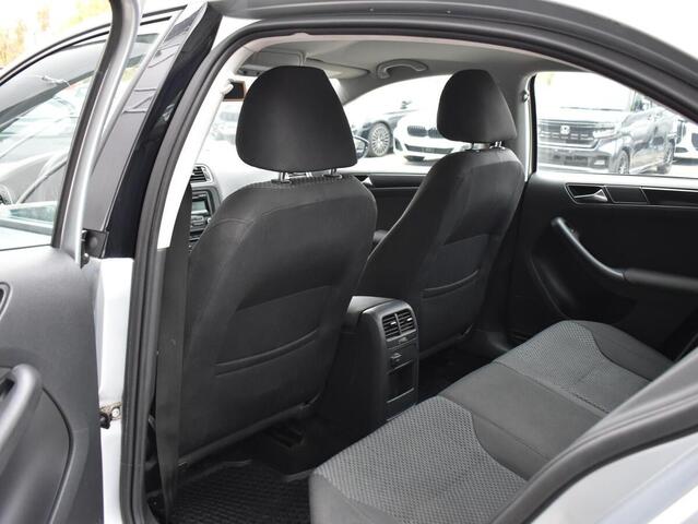 Volkswagen Jetta 2011